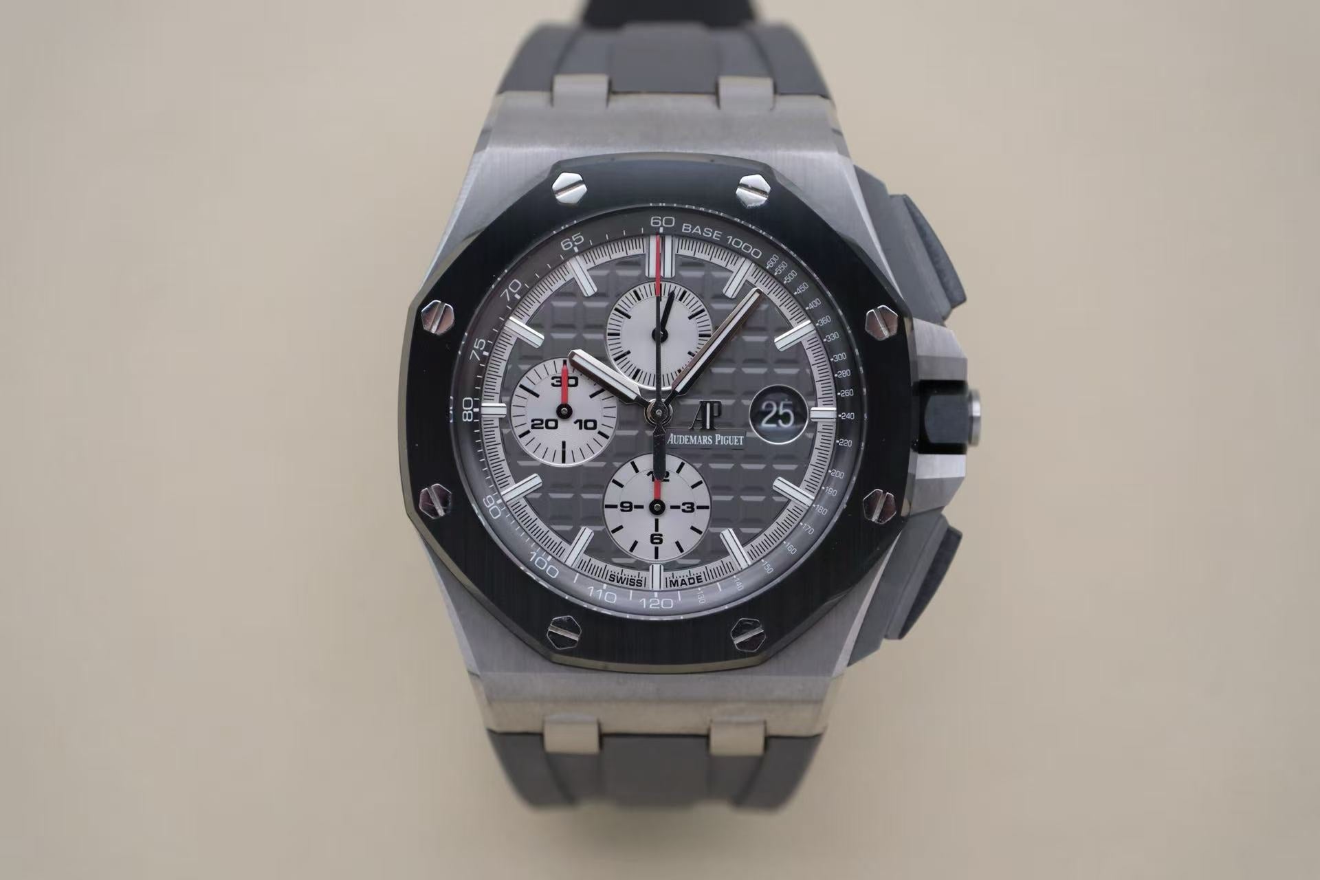✦ Audemars Piguet Royal Oak Offshore 26400IO 44mm Titanium Automatic Chronograph
