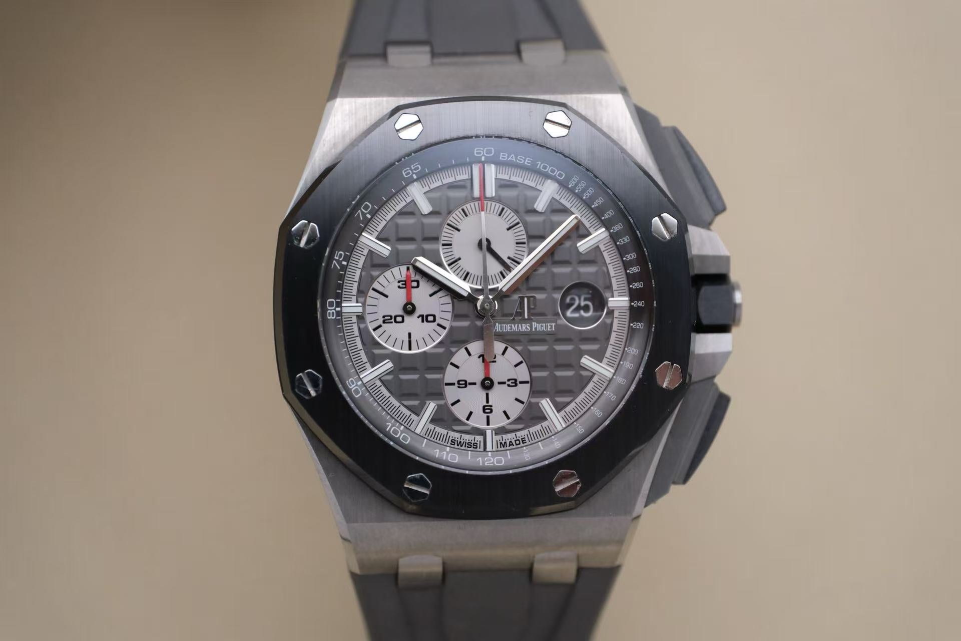 ✦ Audemars Piguet Royal Oak Offshore 26400IO 44mm Titanium Automatic Chronograph