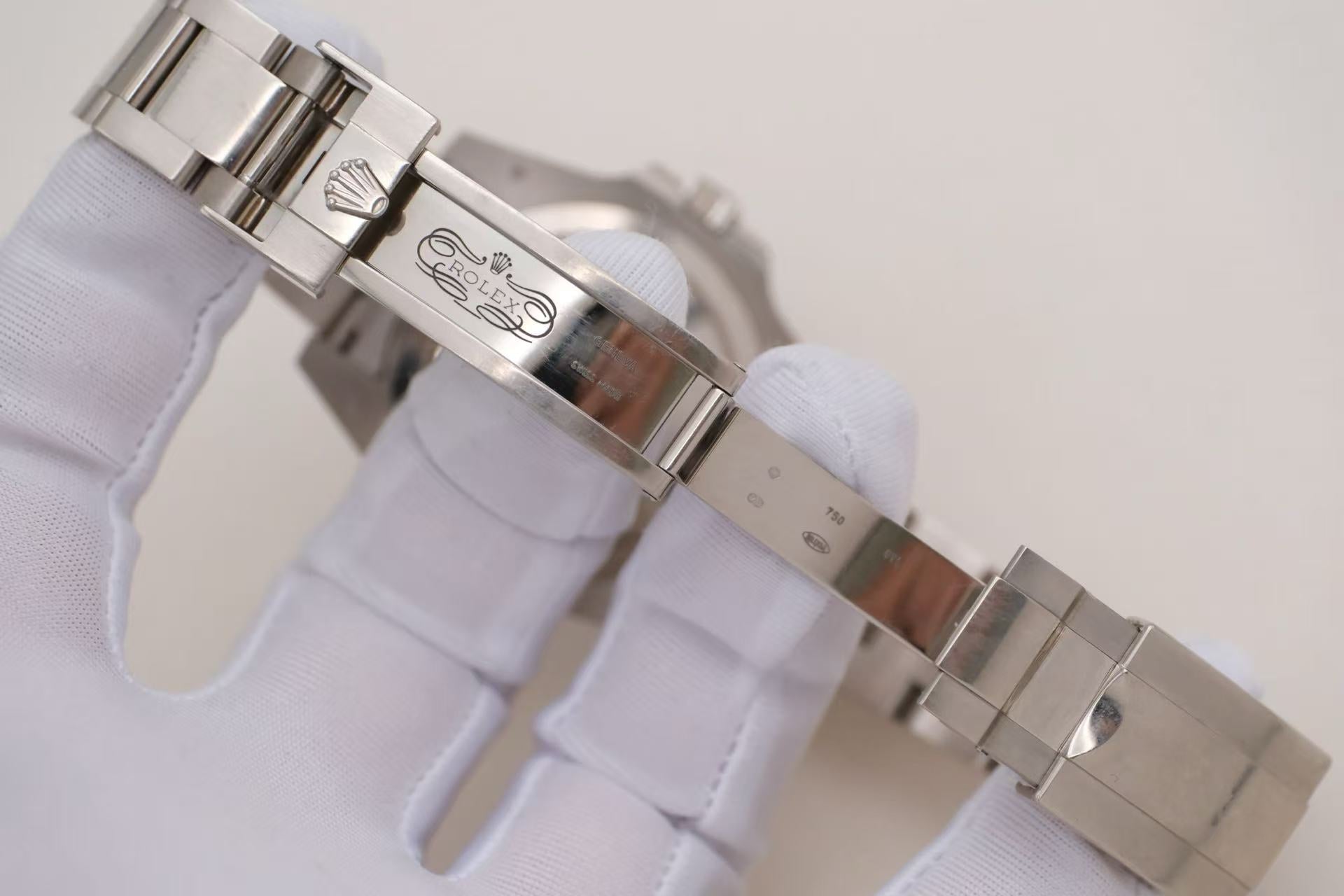 ✦ Rolex GMT-Master II 116719 40mm 18K White Gold Rare Blue Dial Pepsi Bezel