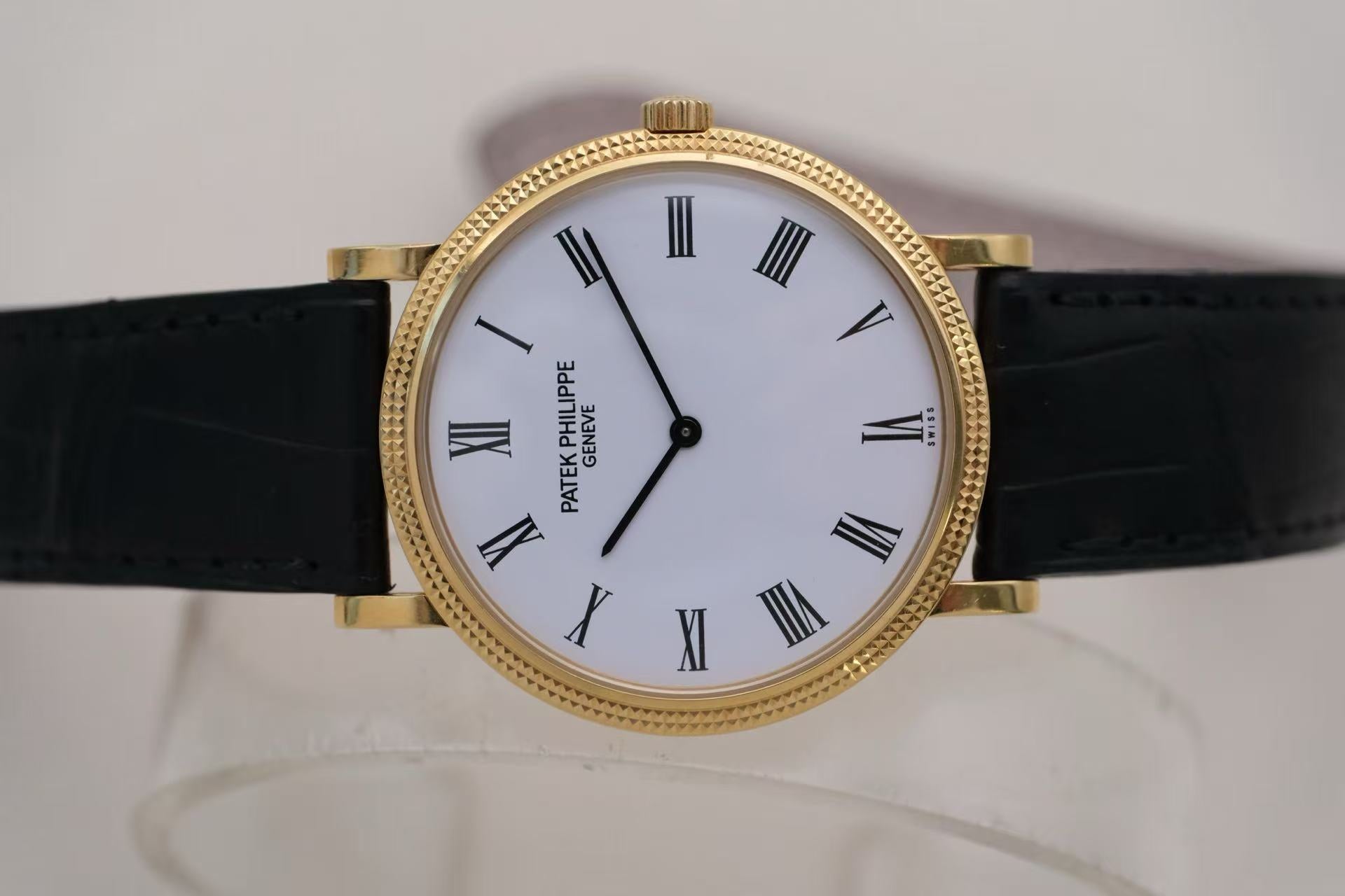 ✦ Patek Philippe Classic Watch 5120J 35mm 18K Gold Clous de Paris Automatic Mechanical Watch