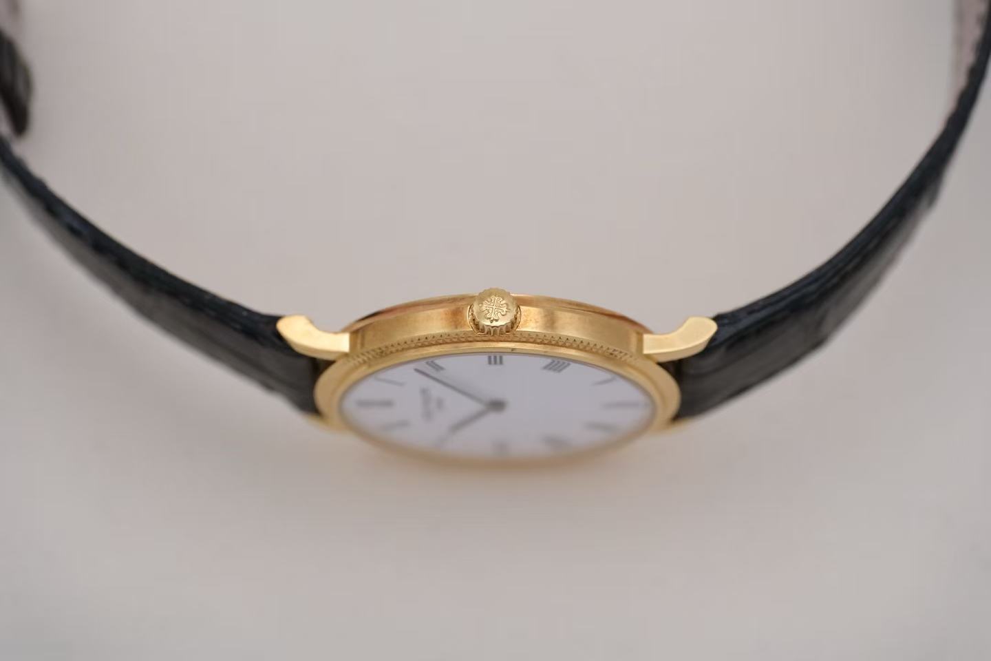 ✦ Patek Philippe Classic Watch 5120J 35mm 18K Gold Clous de Paris Automatic Mechanical Watch