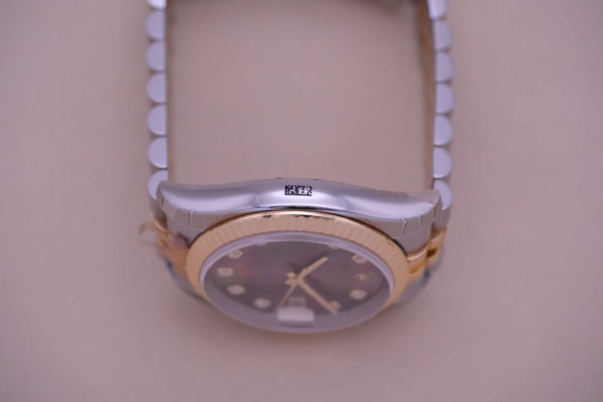 ✦ 劳力士 Rolex 日志型 116233 36毫米 18K黄金间钢 黑贝母盘镶钻 自动机械