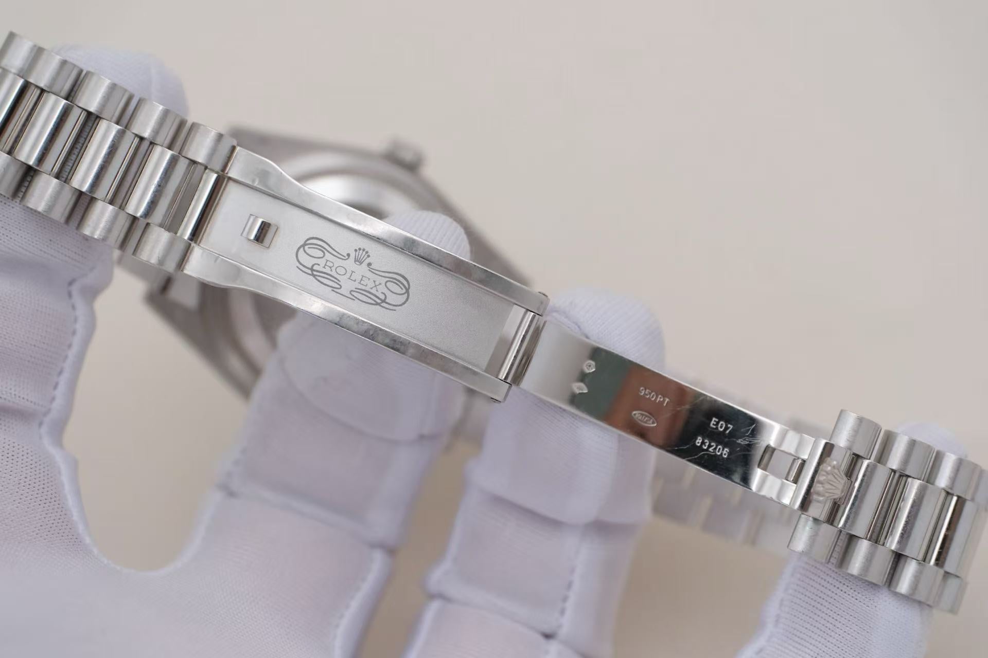✦ 劳力士 Rolex 星期日历型 36 m118346 36毫米 pt950铂金 冰蓝盘镶钻 自动机械