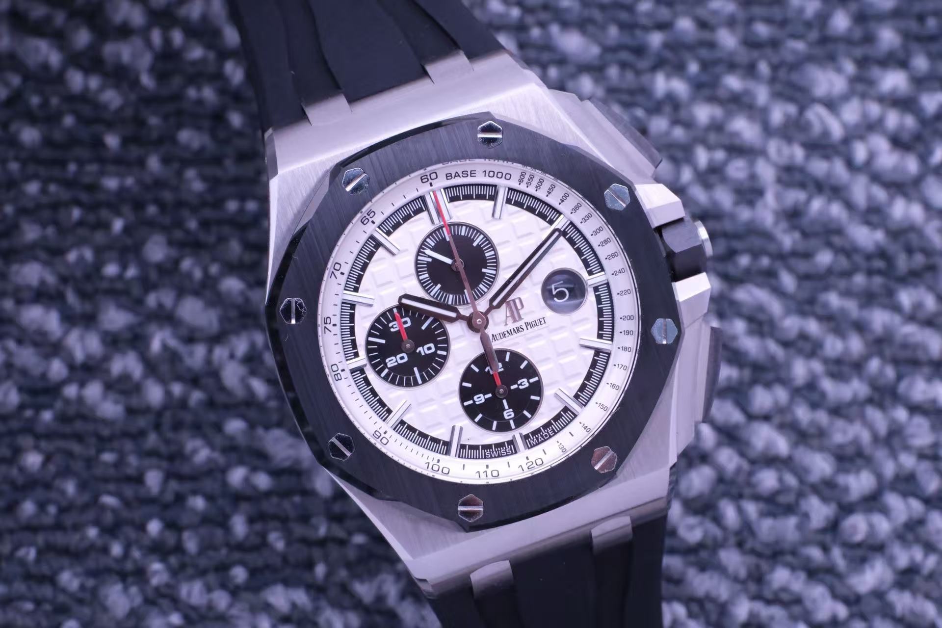 ✦ Audemars Piguet Royal Oak Offshore 26400SO 44mm Stainless Steel Panda Disc Automatic Mechanical