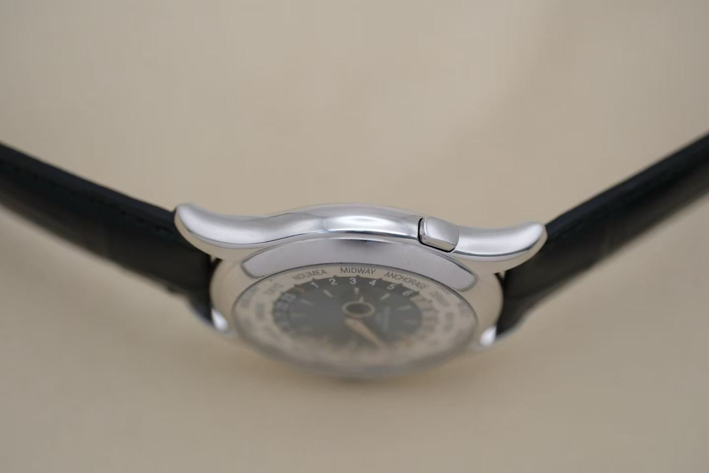 ✦ Patek Philippe Complications Timepiece 5130P 39.5mm 950 Platinum World Time