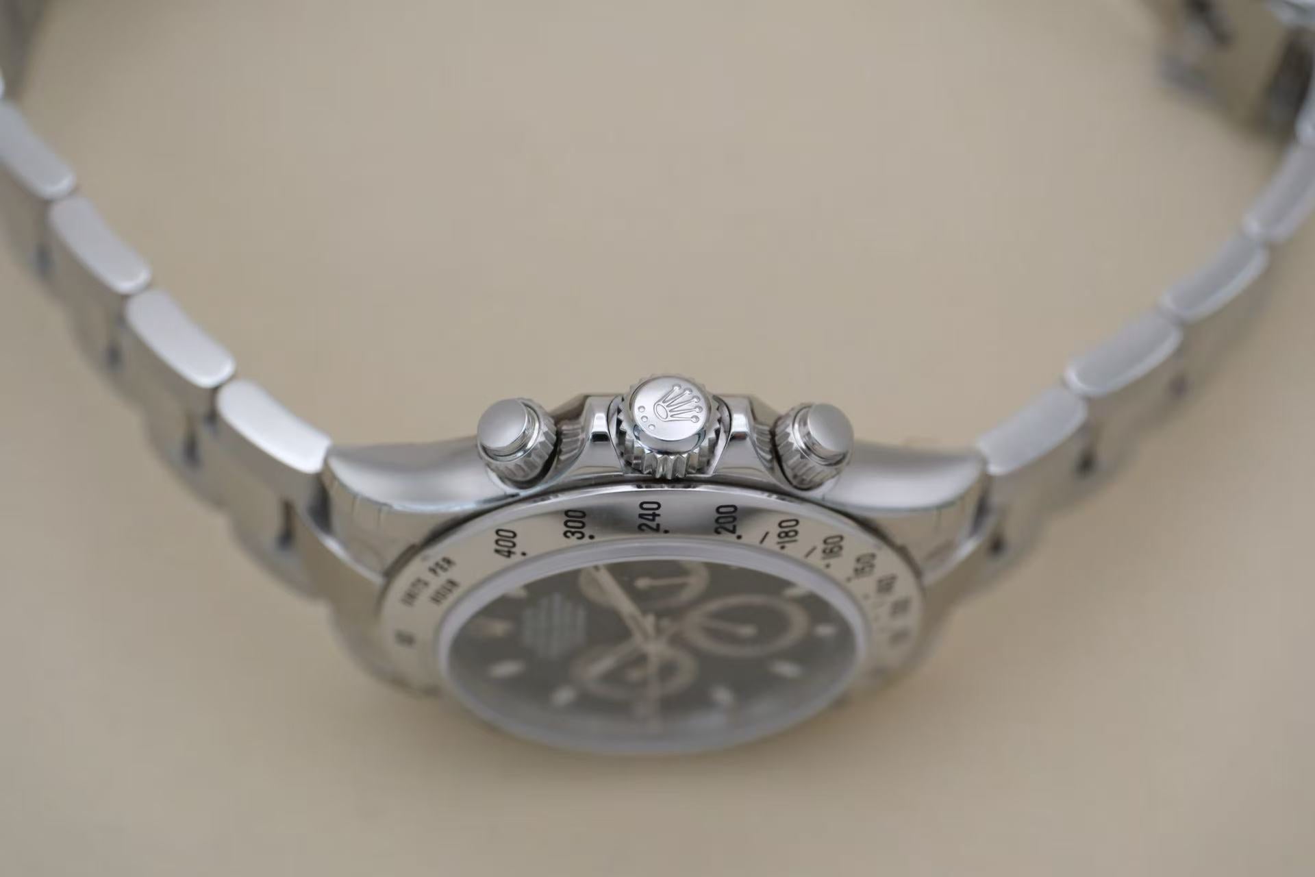 ✦ 劳力士 Rolex 宇宙计型迪通拿 116520 40毫米 精钢 黑盘 绝版未使用品