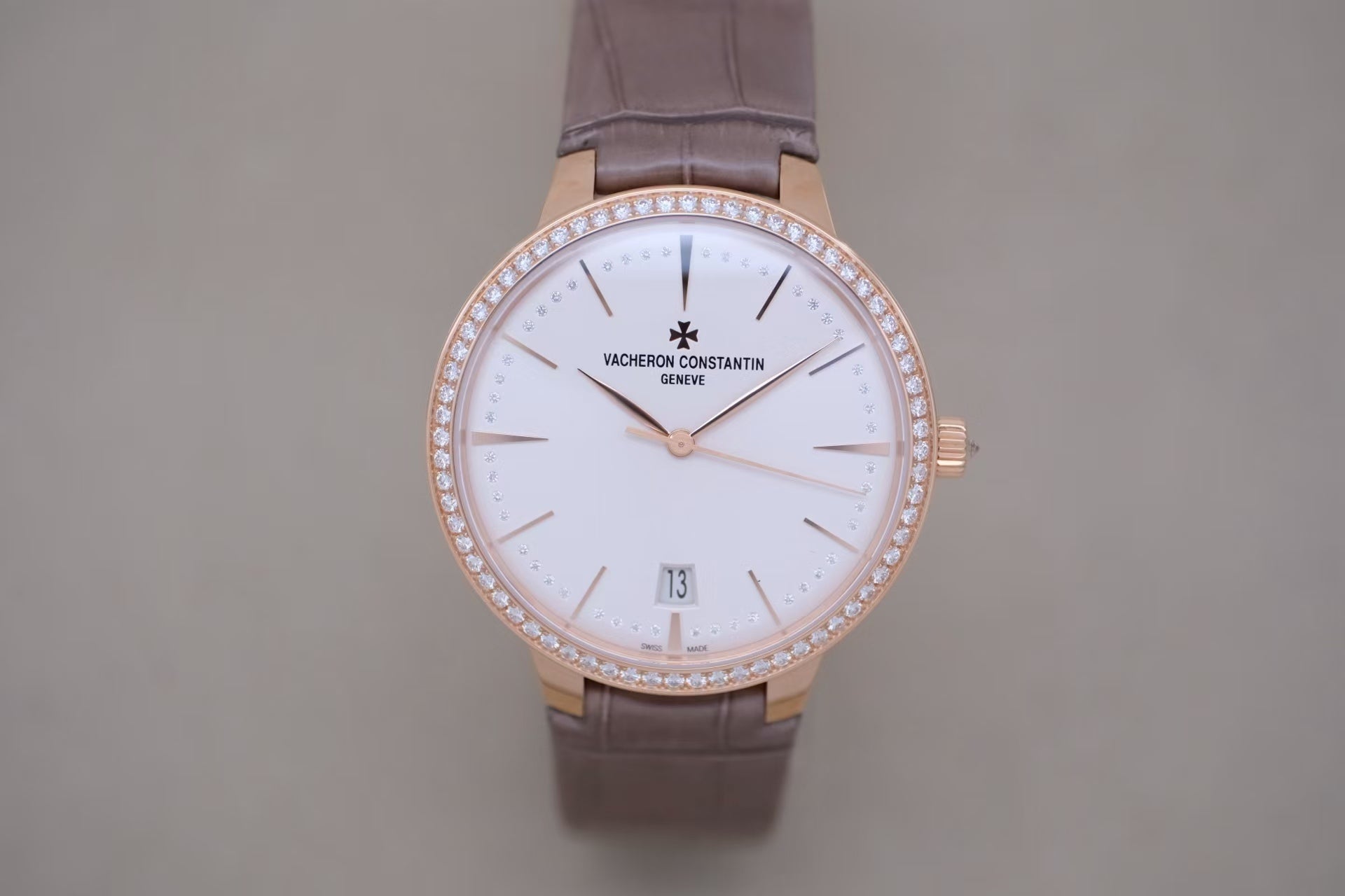 ✦ Vacheron Constantin Heritage Collection 85515 Pink Gold Diamond-set Automatic Mechanical