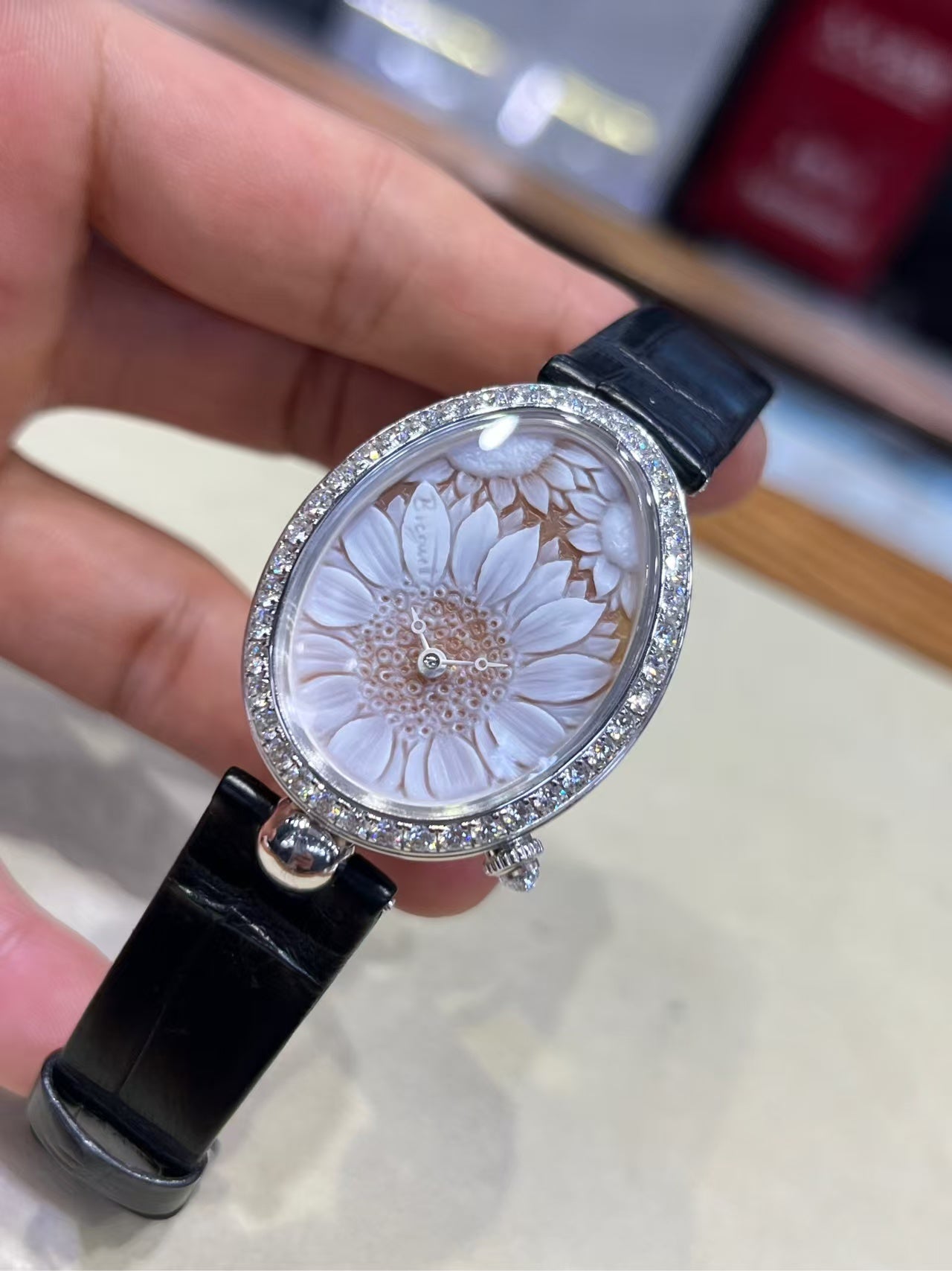 ✦ Breguet Reine de Naples 8958BB 18K white gold, diamond-set mother-of-pearl, embossed sunflower automata