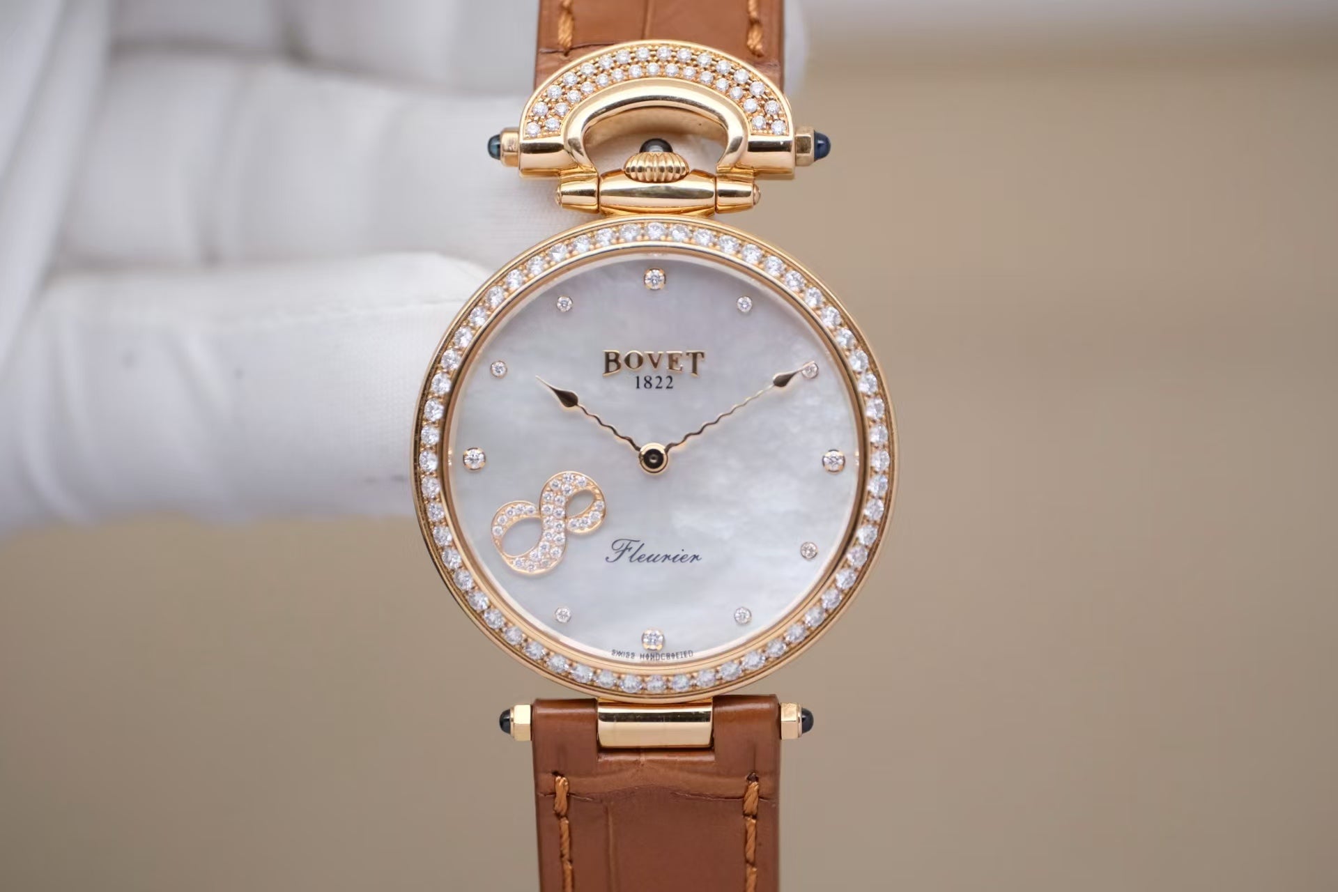 ✦ 播威 BOVET 1822 Fleurier 34毫米 18K玫瑰金 镶钻 贝母盘 自动机械