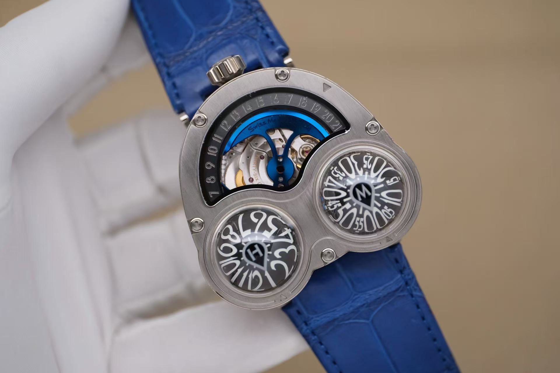 ✦ MB&F Independent Watch HM3 Frog Eye 47mm Titanium 3D Stereodynamic Automatic Watch