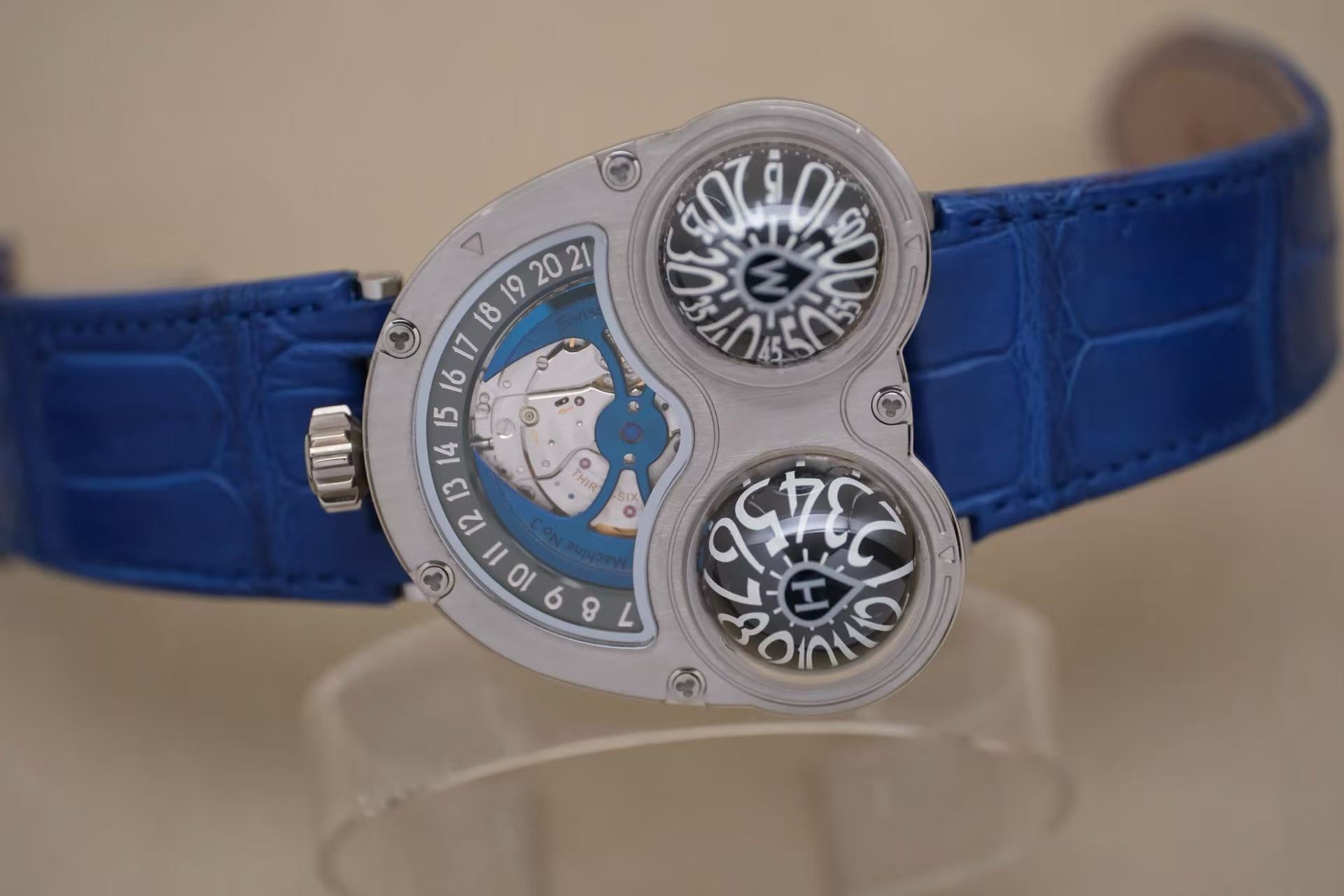 ✦ MB&F Independent Watch HM3 Frog Eye 47mm Titanium 3D Stereodynamic Automatic Watch