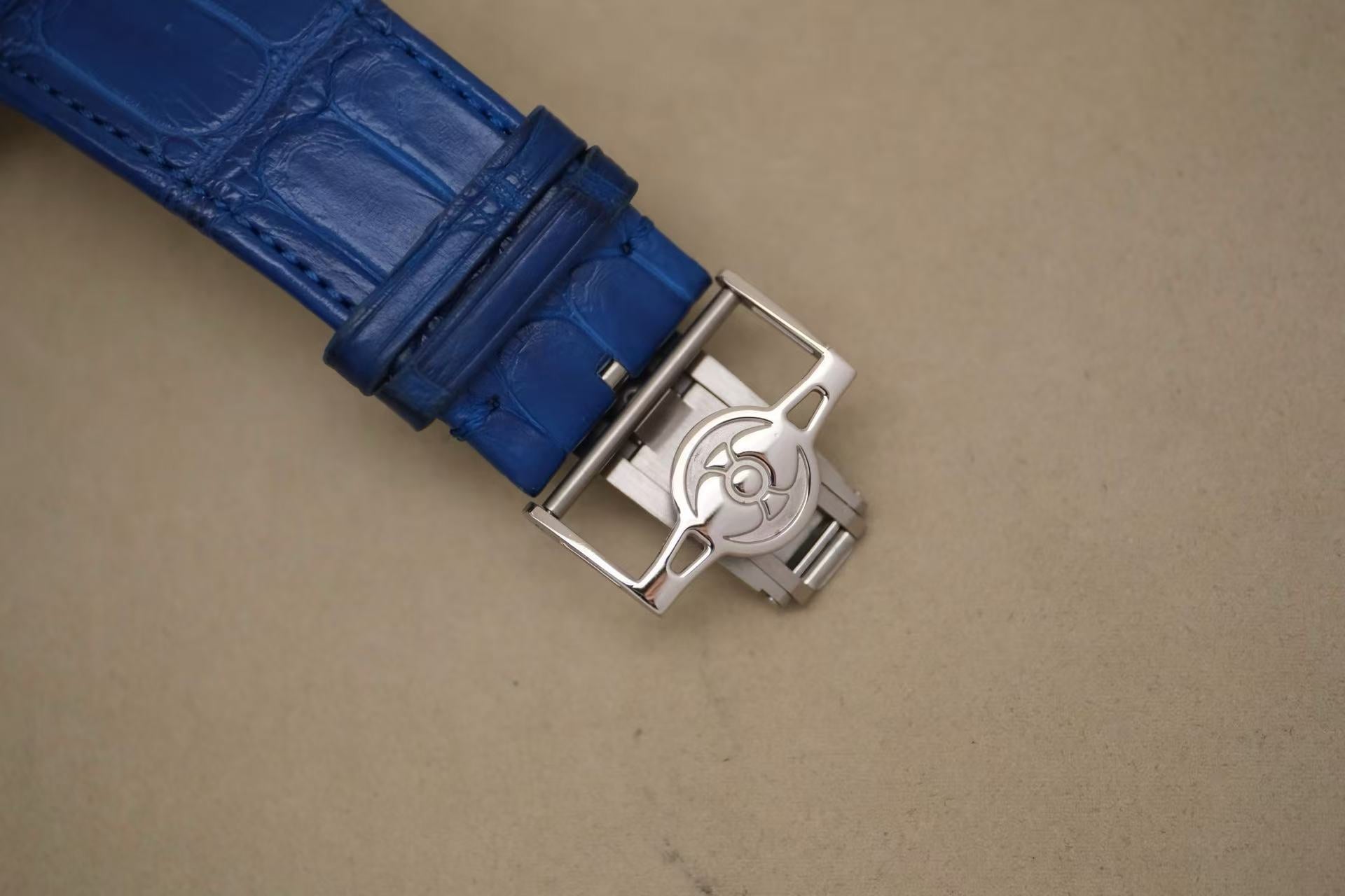 ✦ MB&F Independent Watch HM3 Frog Eye 47mm Titanium 3D Stereodynamic Automatic Watch