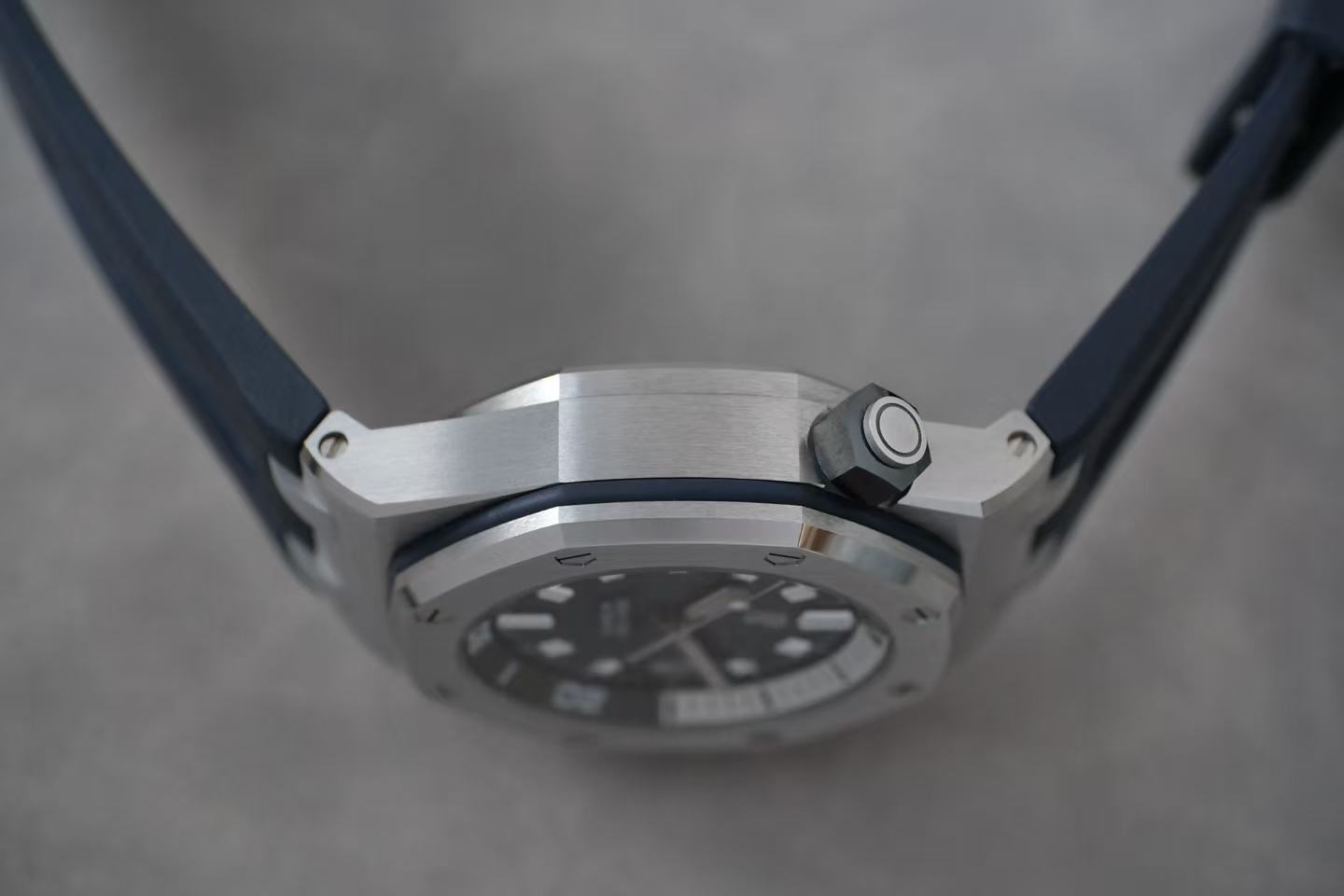 爱彼 Audemars Piguet 皇家橡树离岸型 15720ST.OO.A027CA.01 42毫米 精钢 2021年国行全套