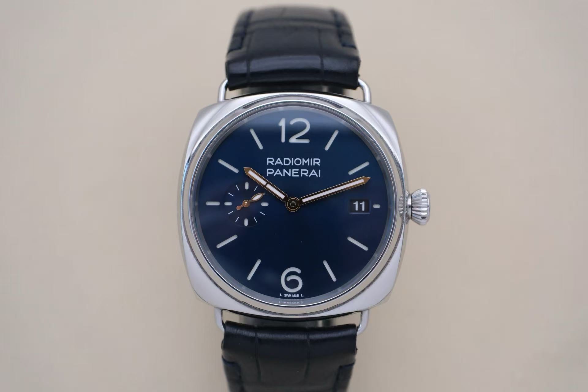 ✦ Panerai Radiomir PAM01293 Blue Dial Polished Stainless Steel 40mm, 2024 Full Set (8-Year Extended Warranty)