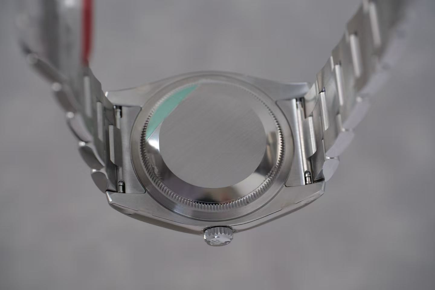 ✦ Rolex Oyster Perpetual 116000, Silver Dial 3-6-9, 36mm, Unused Complete Set (QR Code Film)