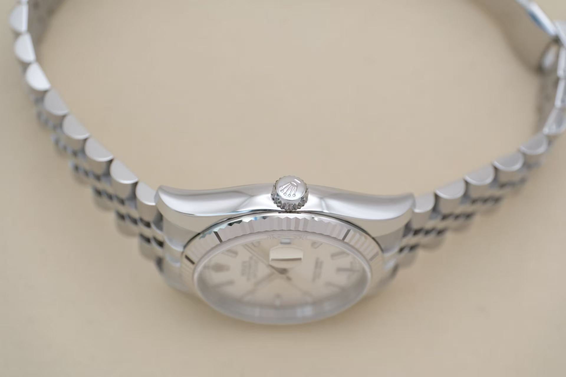 ✦ 劳力士 Rolex 日志型 Datejust 36mm 116234 18K白金狗牙圈 白盘 2012年全套未使用 (隐藏扣)