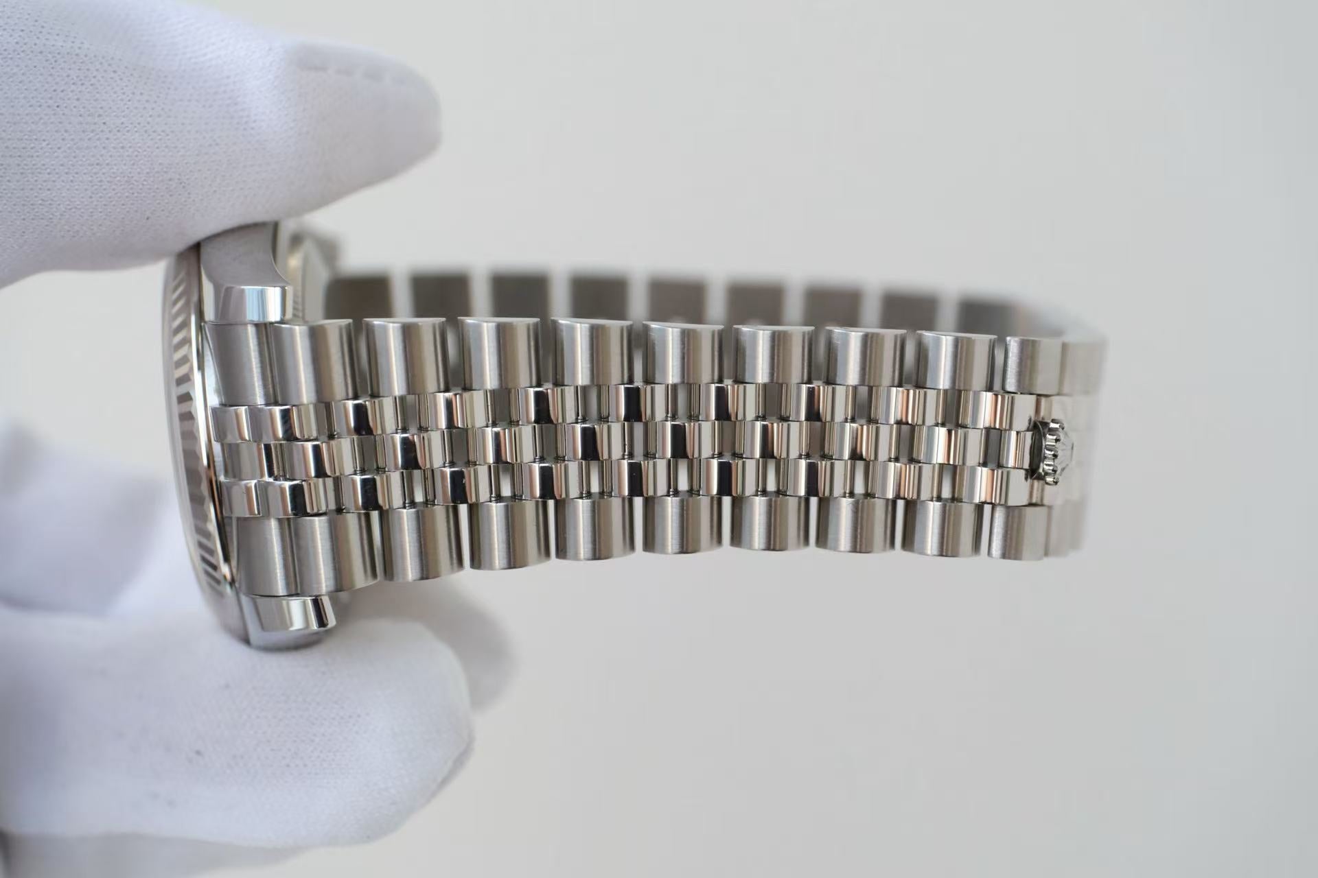 ✦ 劳力士 Rolex 日志型 Datejust 36mm 116234 18K白金狗牙圈 白盘 2012年全套未使用 (隐藏扣)