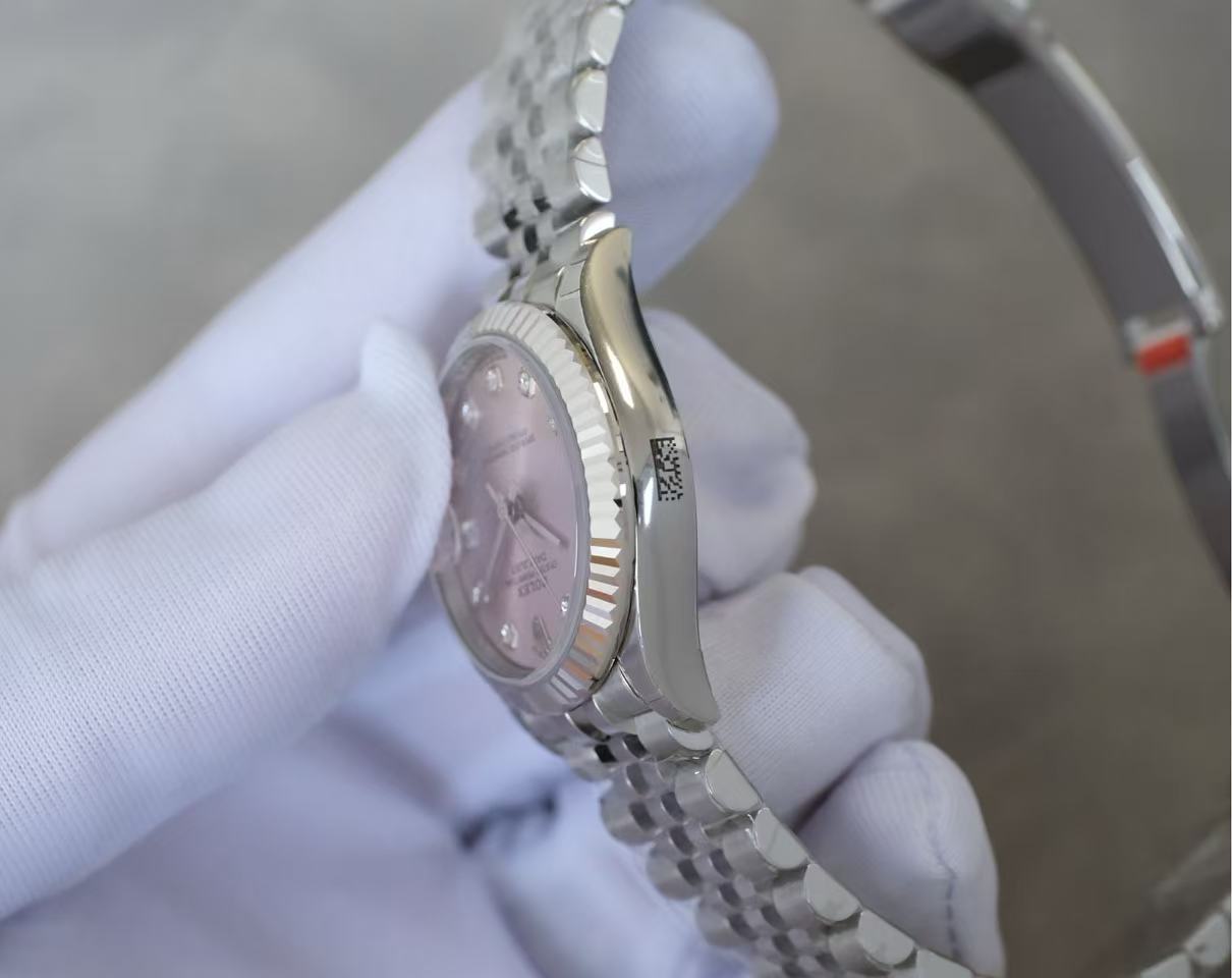 ✦ 劳力士 Rolex 日志型 278274 粉盘镶钻 31毫米 2026年1月未使用全套