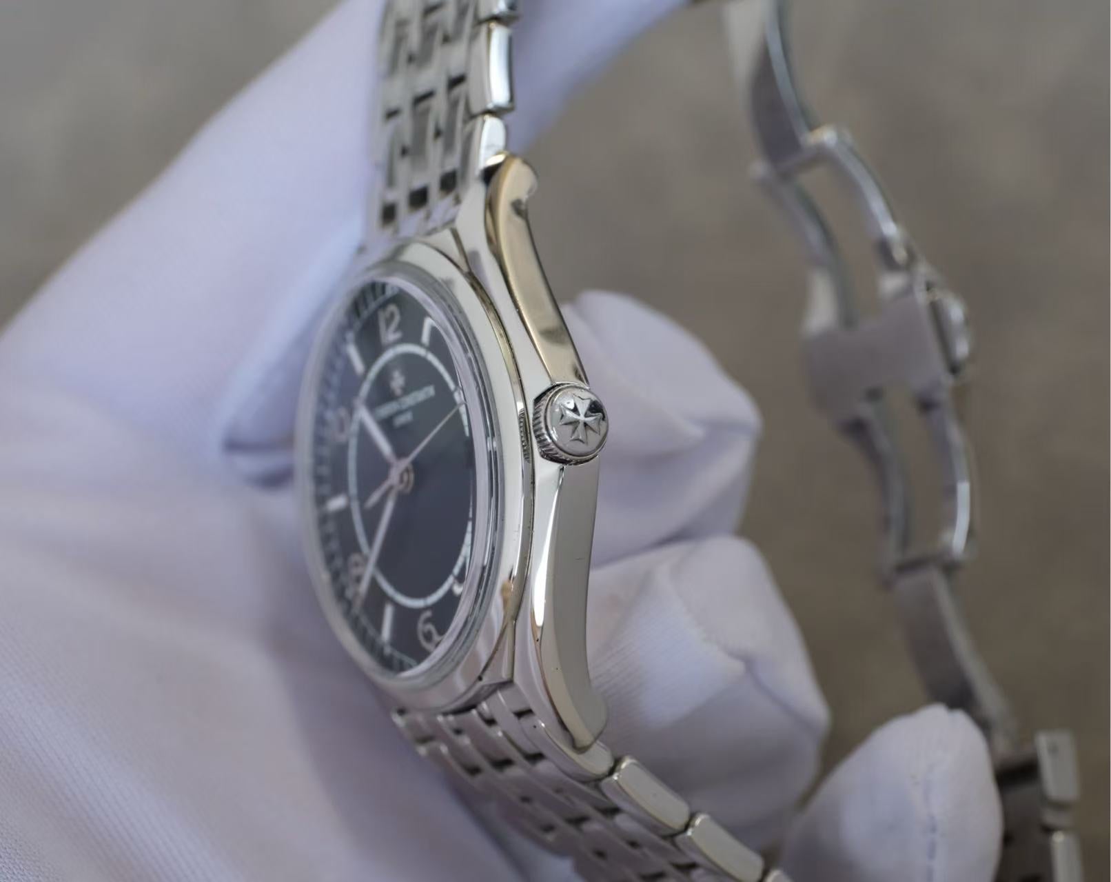 ✦ 江诗丹顿 Vacheron Constantin 伍陆之型系列 4600E/110A-B487 蓝盘精钢 40毫米 2022年全套带发票