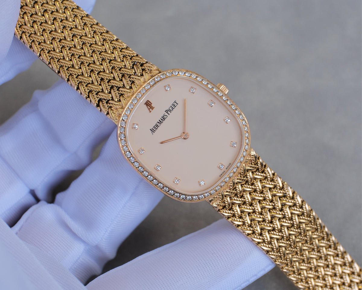 Audemars Piguet 爱彼 14653OR.ZZ.0498OR.01女士腕表，手动机械，18玫瑰金材质，29×33表经，已查 2004年 全套现货