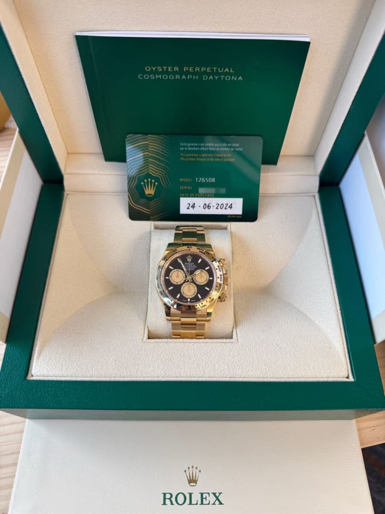 ✦ Rolex Cosmograph Daytona m126508 40mm Black Gold Dial 18K Yellow Gold 2024 Full Set Available